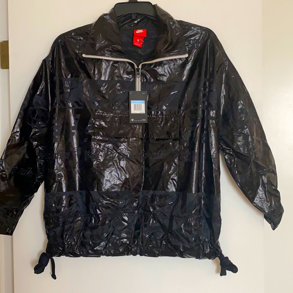 Nike’s women’s jacket. Size M. New